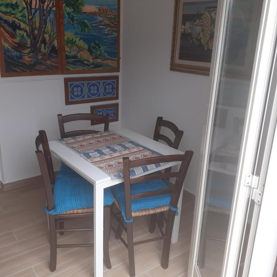 A Casa Dell'Artista Apartment เชฟาลู ภายนอก รูปภาพ